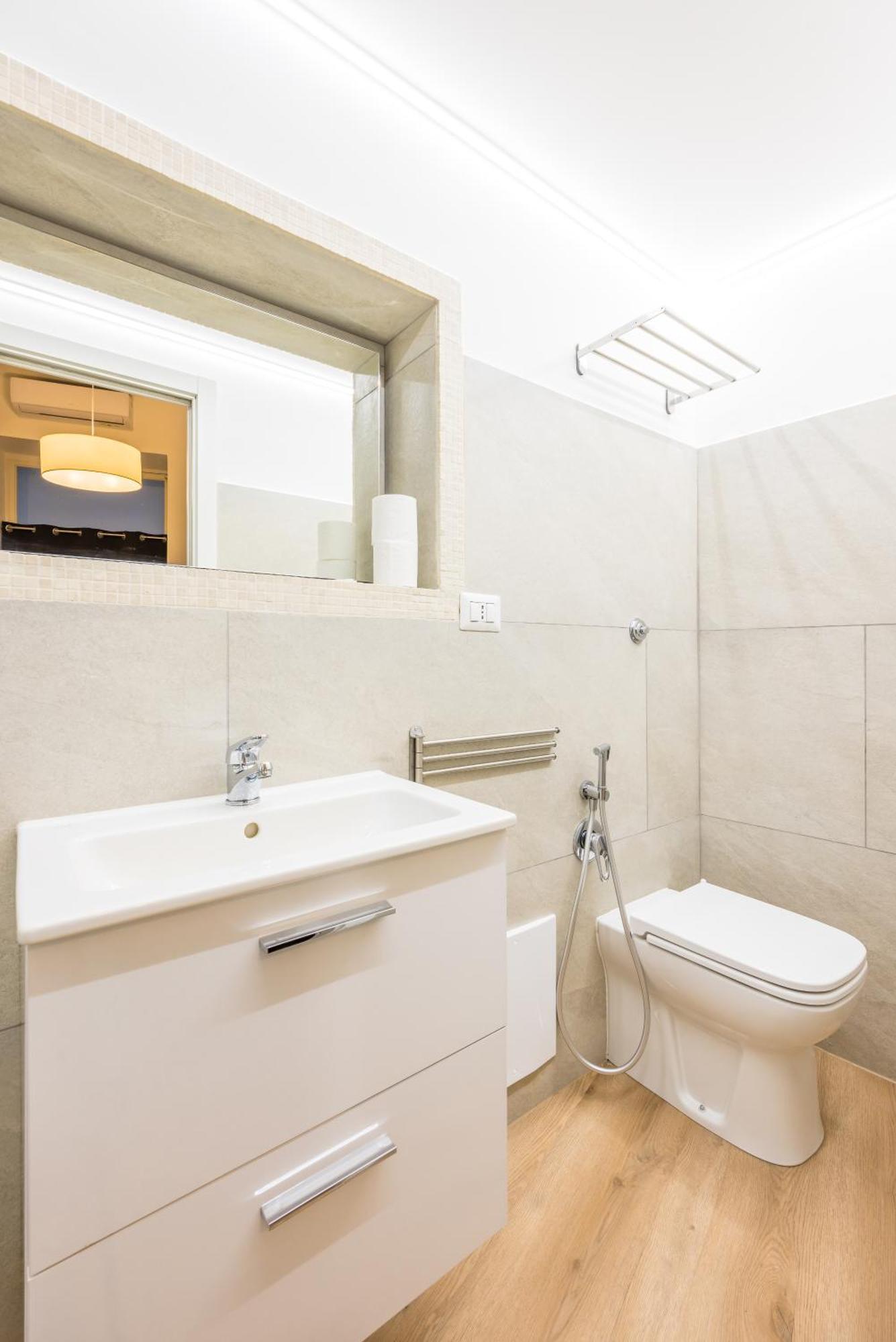 Affittacamere Lioy 25 By Napoliapartments *